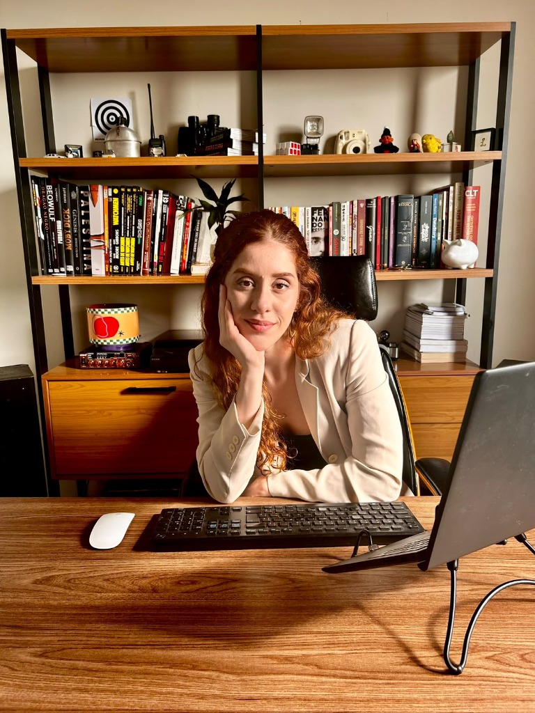 Gabriella Oliveira Matos no consultório